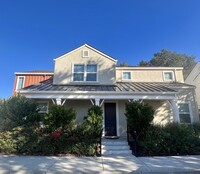 Building Photo - Beautiful 4 bedroom 3 bathroom home in Fai...