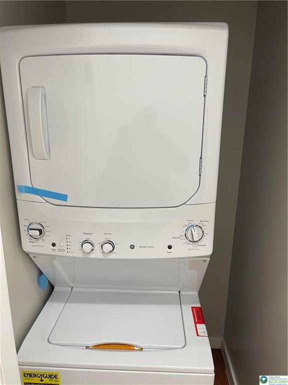 Building Photo - 711 W Chew St