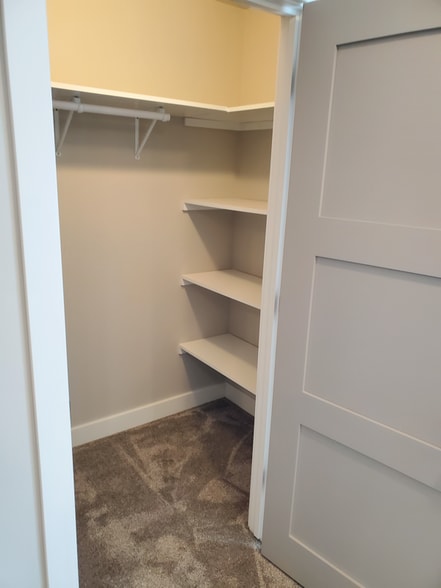 Building Photo - 2355 Lake Rd