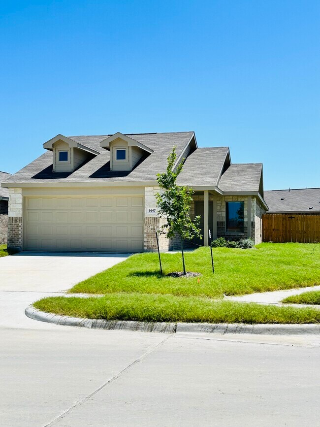 Building Photo - 1447 Dovekie Dr