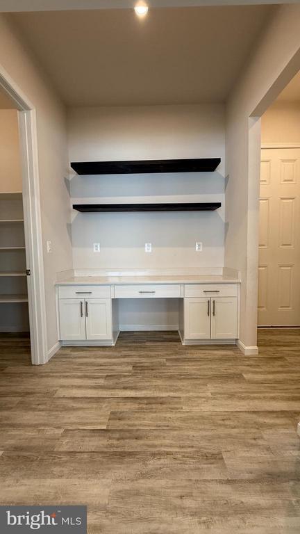 Building Photo - 7515 Oakham Dr