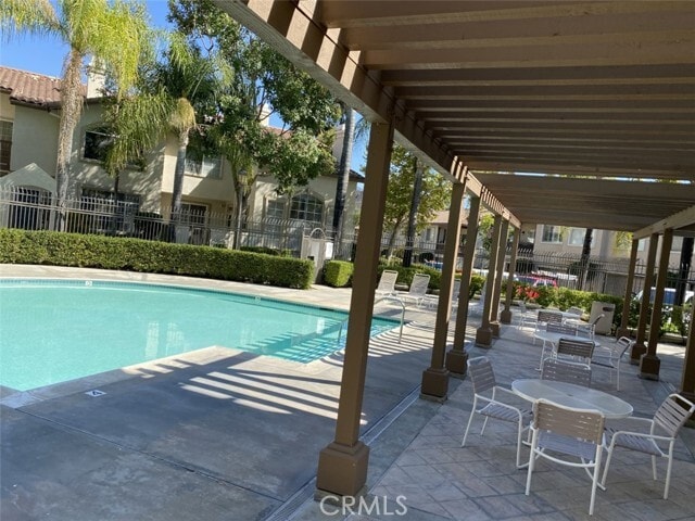 Building Photo - 105 Tierra Plano