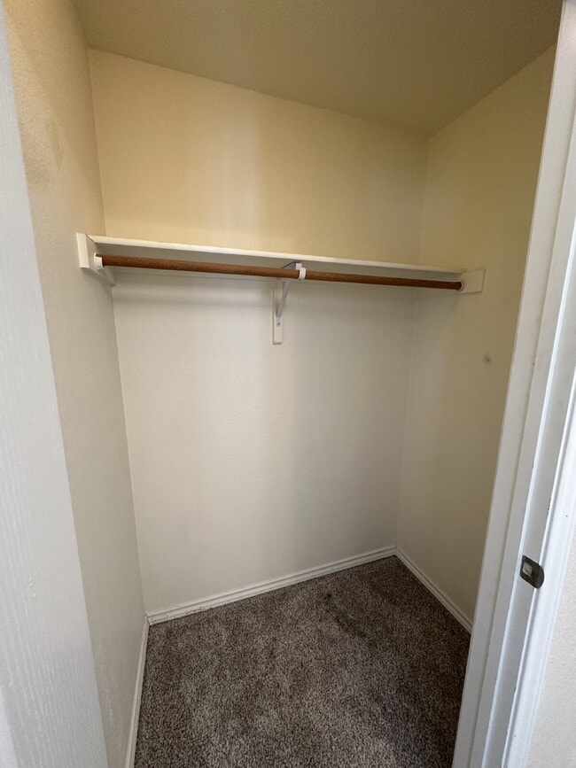 Building Photo - "Modern 2-Bed, 2-Bath Retreat in Boise's H...