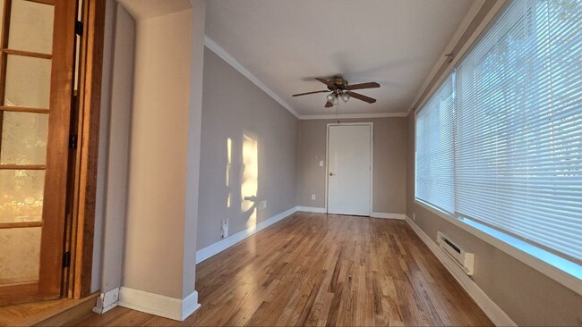 Building Photo - Large 5-Bedroom Home with Backyard Pool, G...