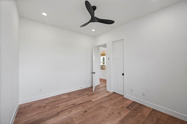Building Photo - 413 Chuckwagon Trail