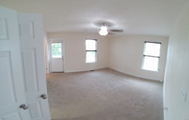 Building Photo - 1230 Booth St