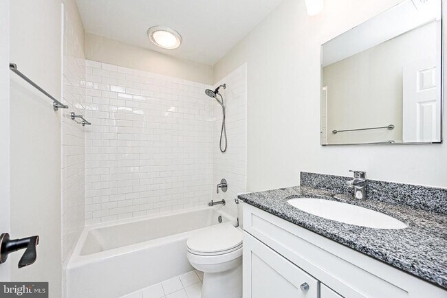 Building Photo - 12700 Dogwood Hills Ln