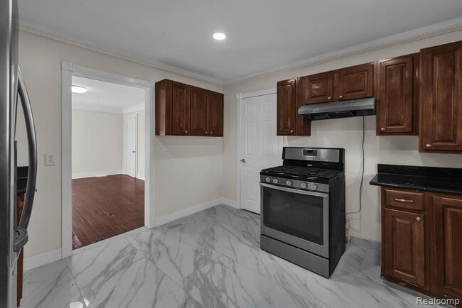 Building Photo - 3524 S Haggerty Rd