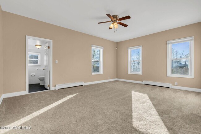 Building Photo - 10 Braden Pl