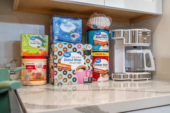 Building Photo - 13075 Old West Ave