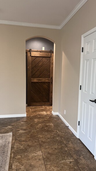 Hallway barn door - 18439 Rogers Bend