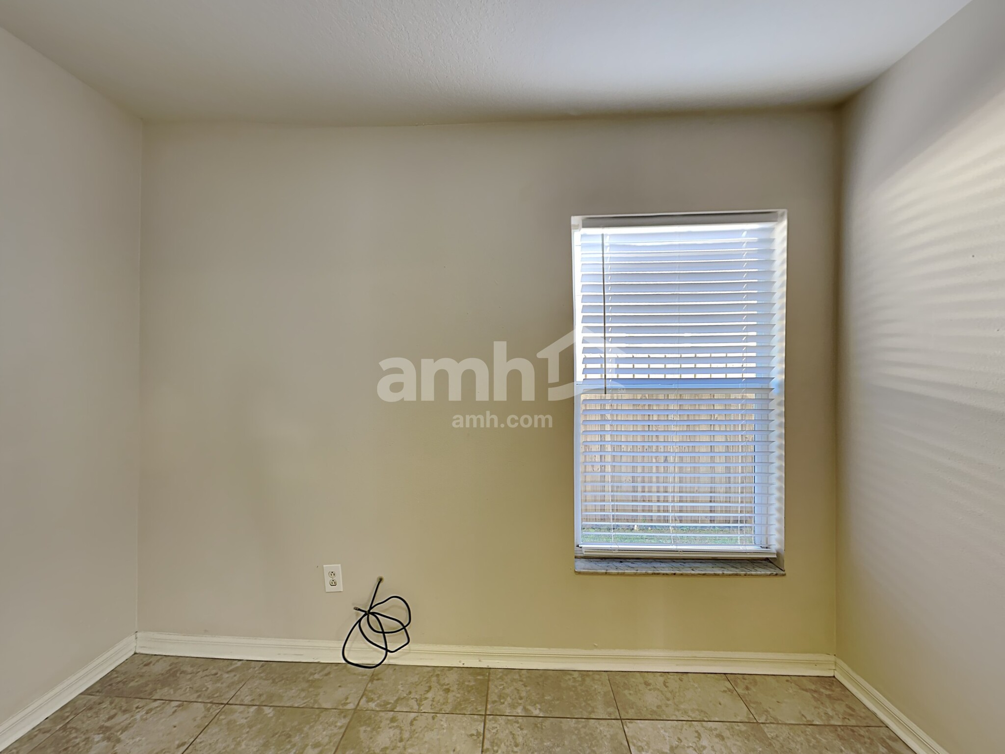 Building Photo - 6803 Summer Cove Dr