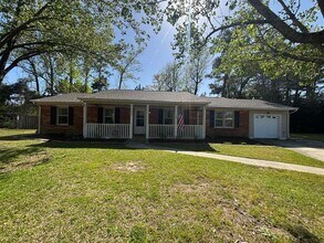 Building Photo - Lovely on Lance