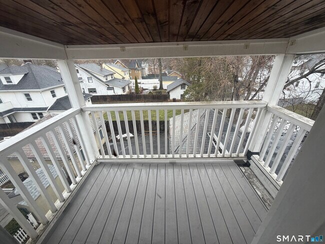 Building Photo - 786 Farmington Ave