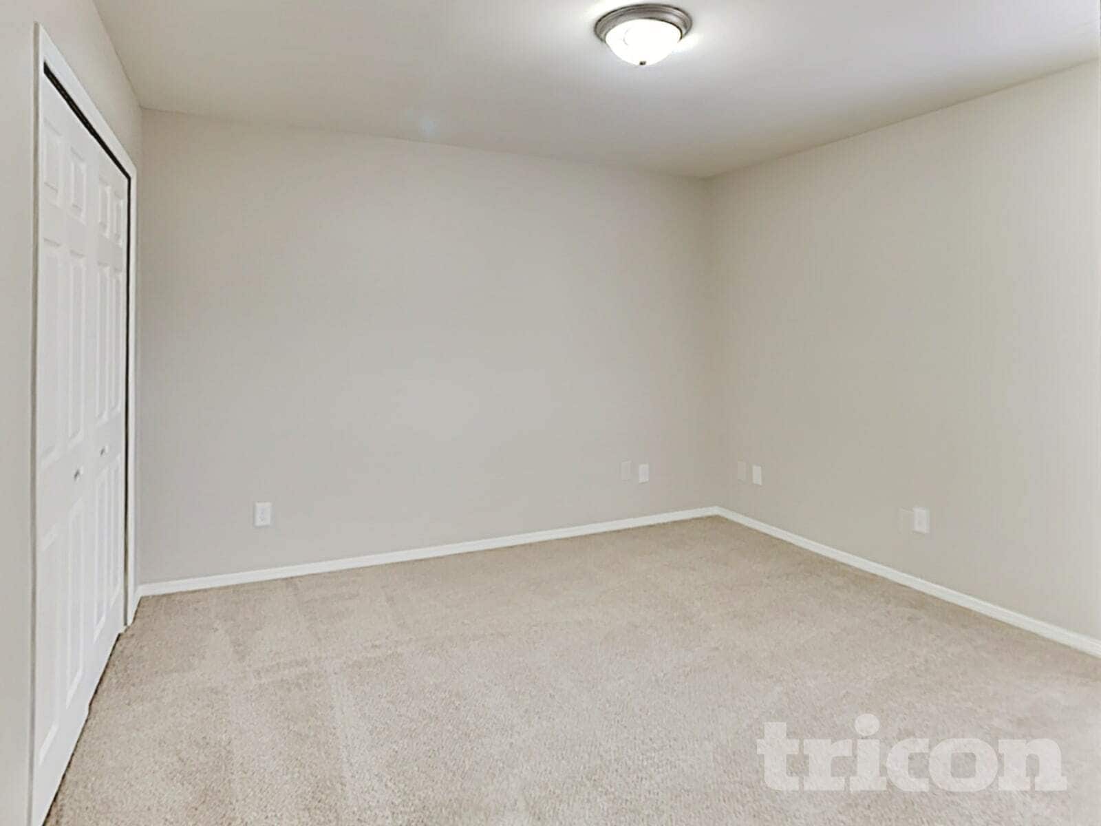 Building Photo - 4003 Larkhaven Village Dr