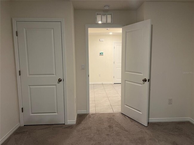 Primary Photo - 5070 SW 88th St