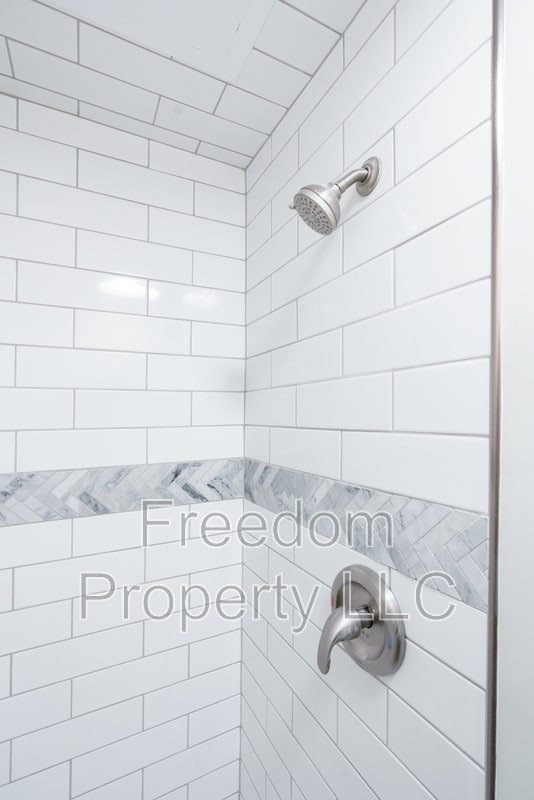 Building Photo - 65 East St