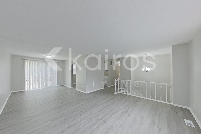 Building Photo - 10301 Starhaven Cir