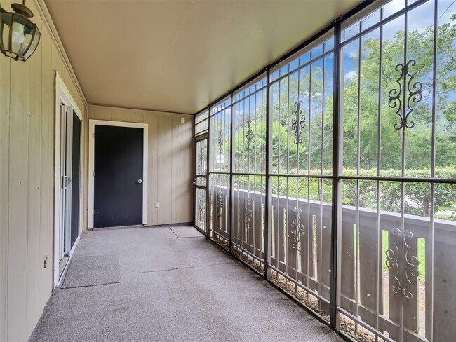 Building Photo - 5005 Georgi Ln