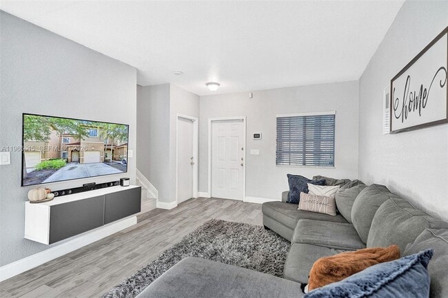 Building Photo - 8518 SW 214th Ln