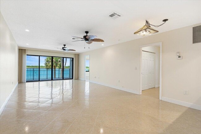 Building Photo - 1630 Seaway Dr