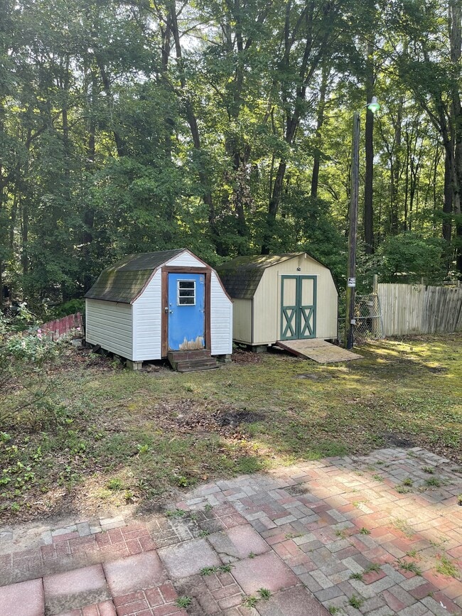 Building Photo - 7795 Jersey Rd