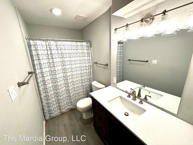 Building Photo - 3 br, 2 bath House - 5316 Helmick Ave