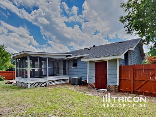 Building Photo - 812 Hepplewhite Ct