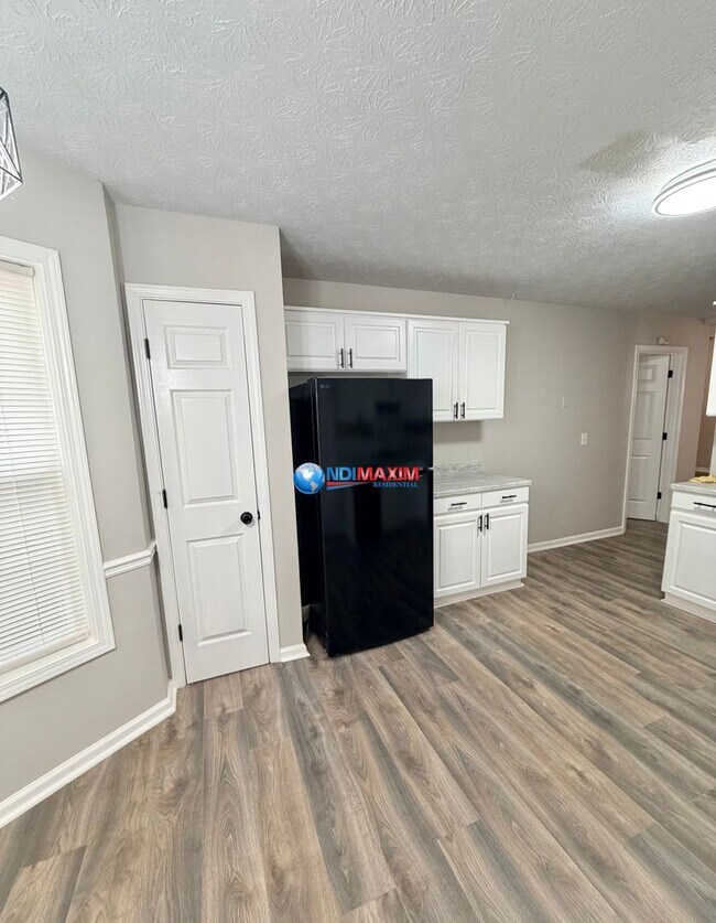 Building Photo - Nice UPDATED 3-bedroom ranch in Lawrenceville