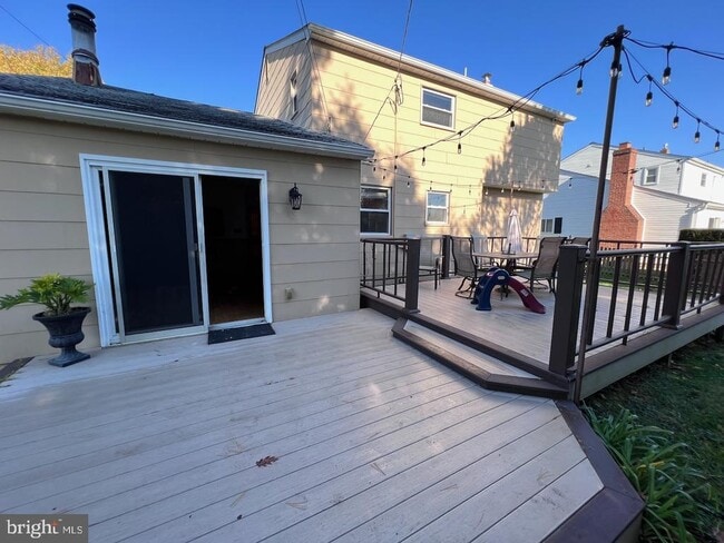 Building Photo - 918 Rockwell Rd