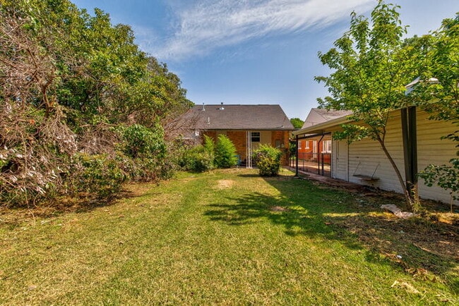 Building Photo - 2708 NW 11th St