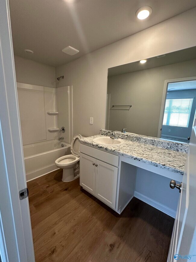 Building Photo - 4121 Hudson Ct SW