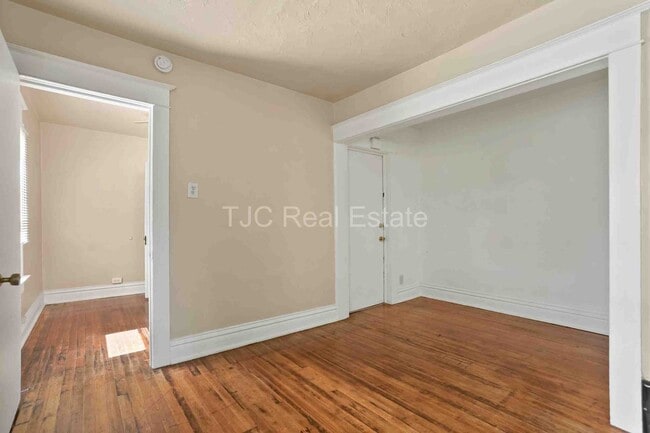 Building Photo - 468 - 474 S. Lincoln St.