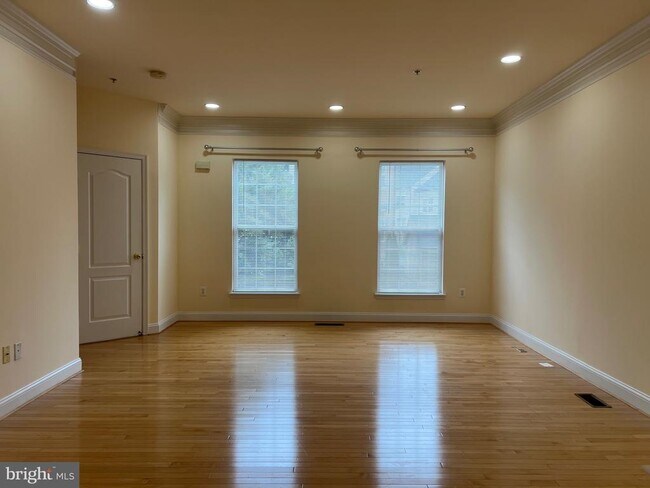 Building Photo - 23429 Clarksridge Rd