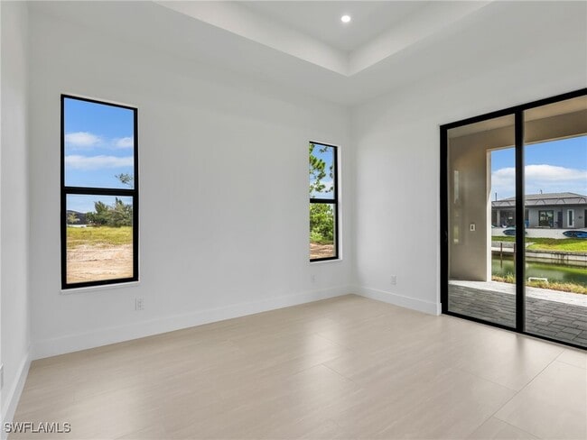 Building Photo - 1624 NW 9th Ave