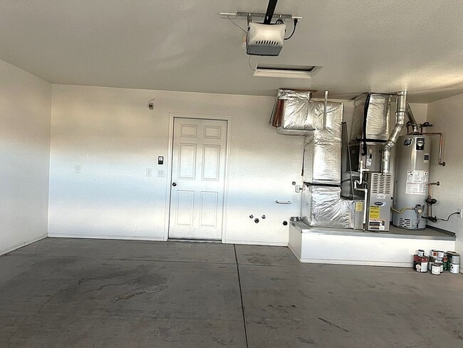 Building Photo - 4539 Redwood St