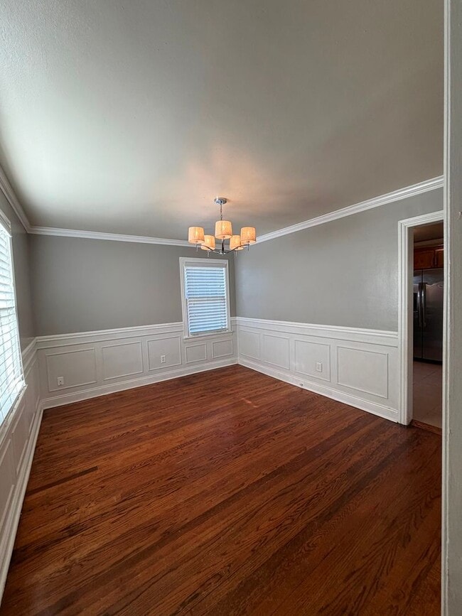 Building Photo - Renovated 2 Story, Large Lot, 3 Bedrooms and 2 1/2 bathrooms