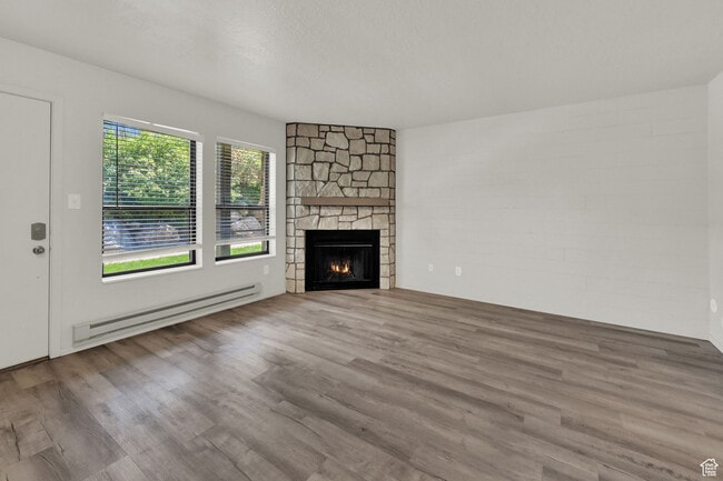 Building Photo - 3615 N Wolf Ldg Dr