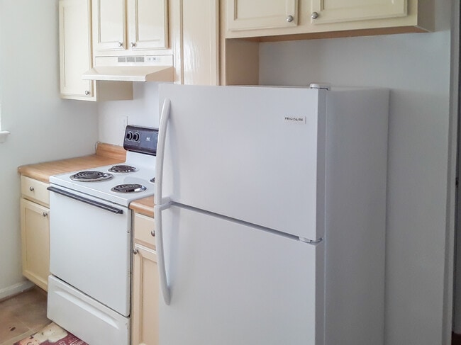 Building Photo - 496 Lancaster Creek Rd