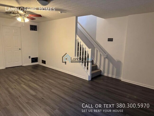 Building Photo - 6485 Nottinghill Trail Dr