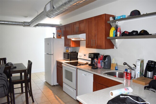 Building Photo - 257 Washington St