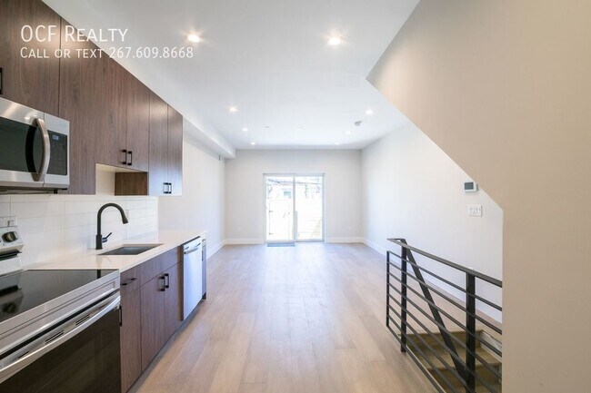 Building Photo - 2147 N Franklin St