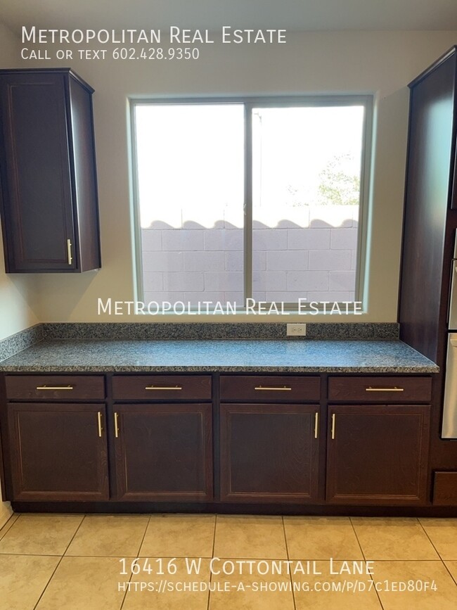 Building Photo - 16416 W Cottontail Ln