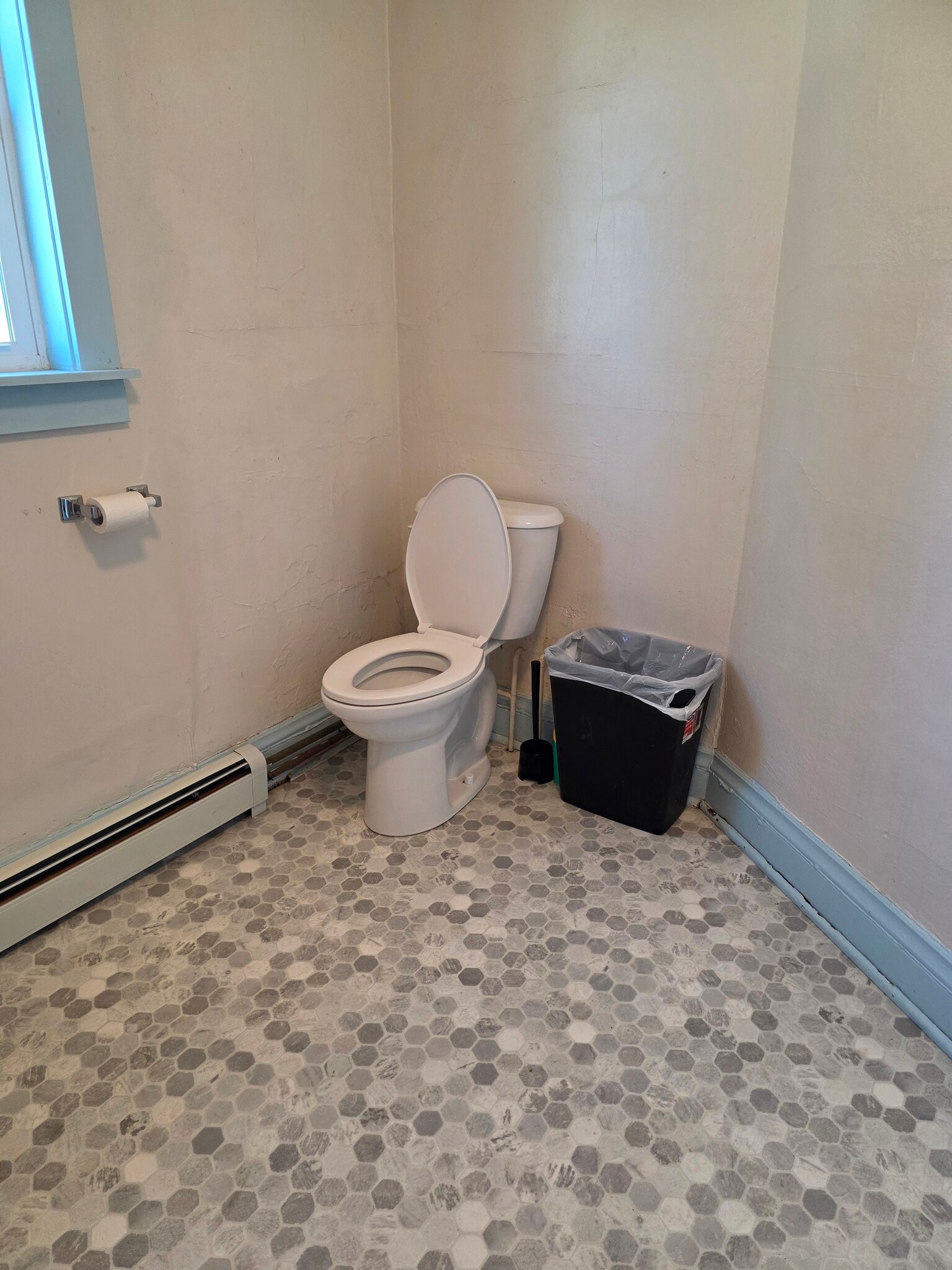 Building Photo - 408 S 7th Ave