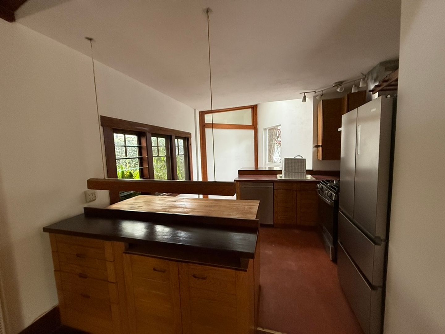 Building Photo - Private Venice Bungalow Near Abbot Kinney | 1BR + Office, 2 Baths, Garden Patio