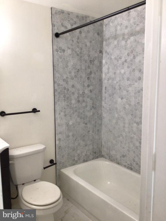 Building Photo - 1715 W Lexington St