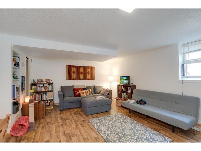 Building Photo - 4005 W 44th St