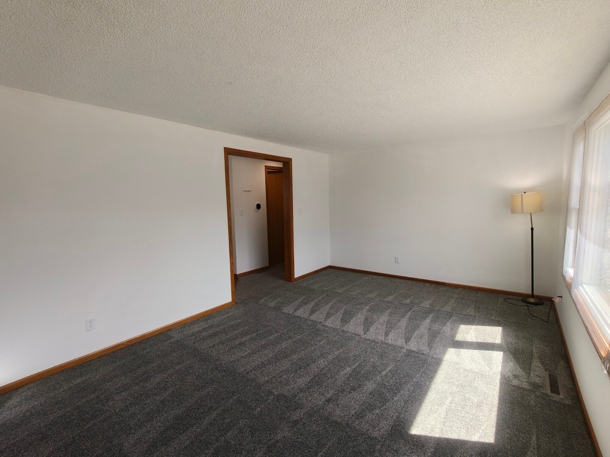 LIVING ROOM - 2212 Bartlett Ave