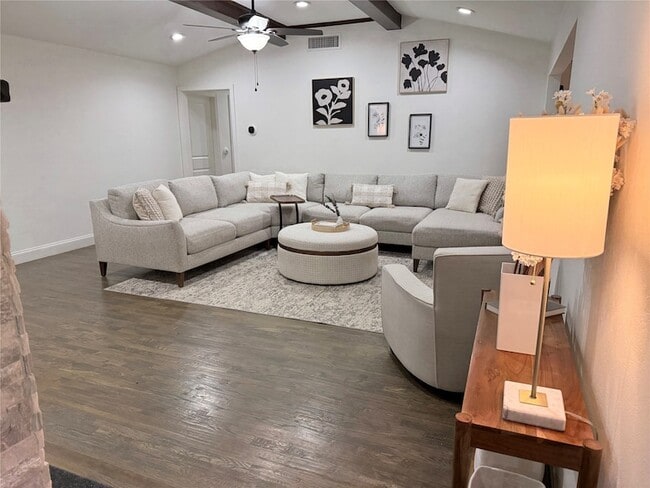 Building Photo - 1504 Summertree Ct