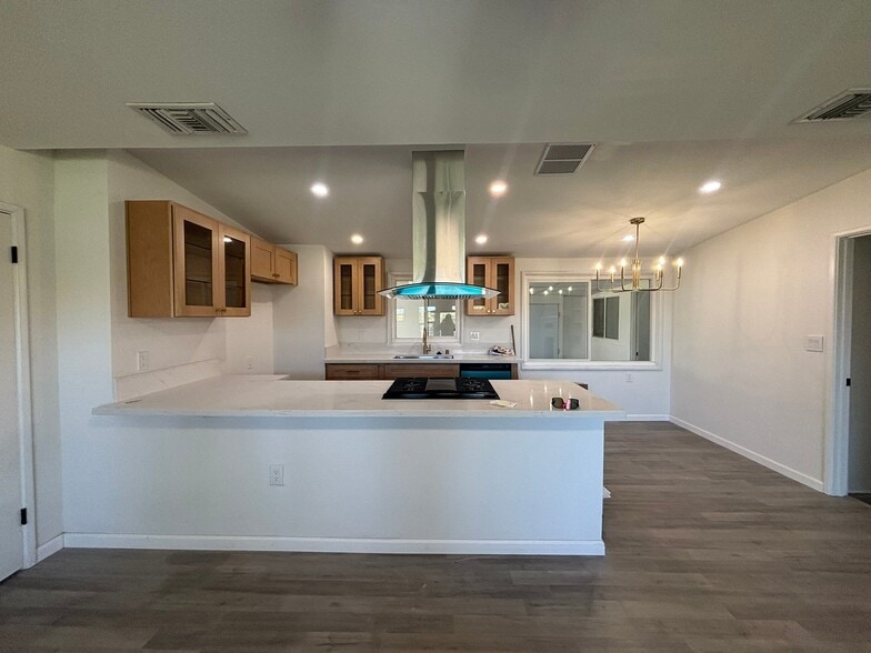 Building Photo - 1211 Pennsylvania Ave